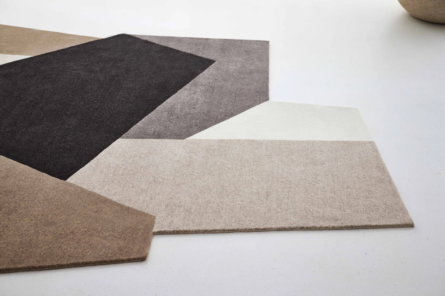 Terracotta Drift – Best Rug for Earthy, Rooted Interiors